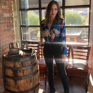 👋🏻 Meet your Posher! 💕✨